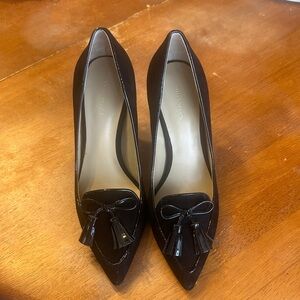 Ann Taylor Aiden Piped Suede Tassel Pumps. Sz6.5